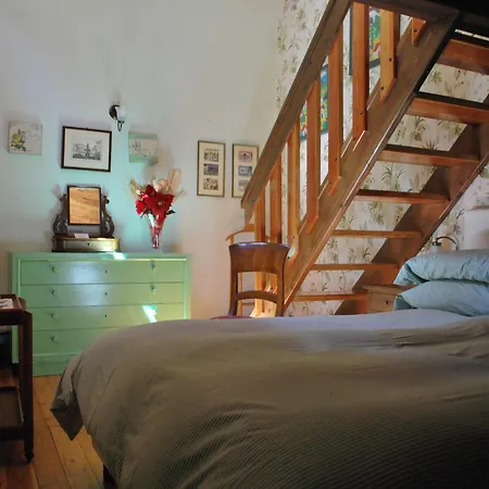 Le Rocce Di Di Charme Bed & Breakfast 4*