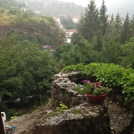 Couette-café Le Rocce Di Di Charme Scanno