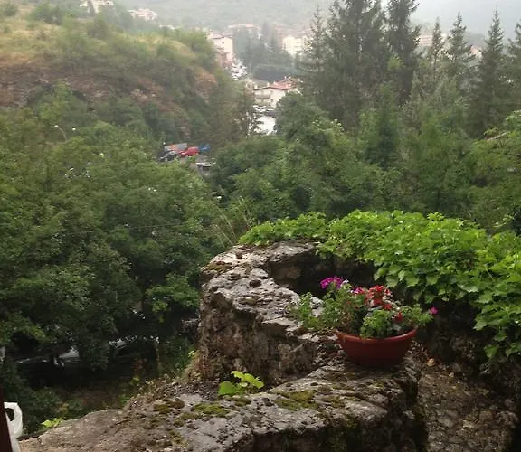 Bed & Breakfast Le Rocce Di Di Charme Scanno